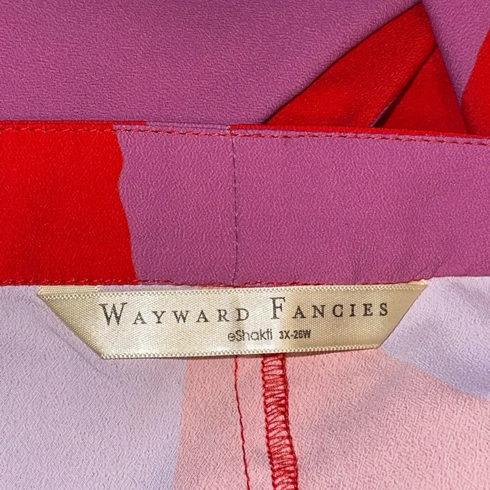 Eshakti WAYWARD FANCIES Abstract Print Crepe Empire - Picture 9 of 9
